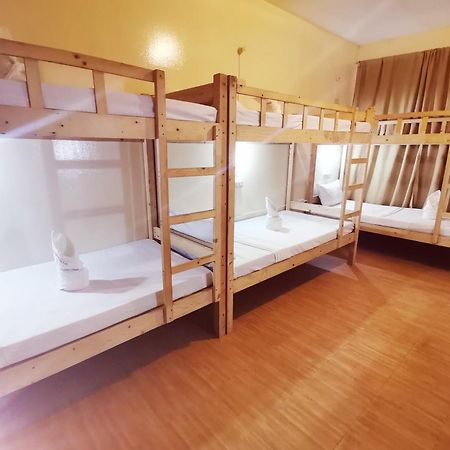 Coron Town Traveller'S Dormitory Экстерьер фото