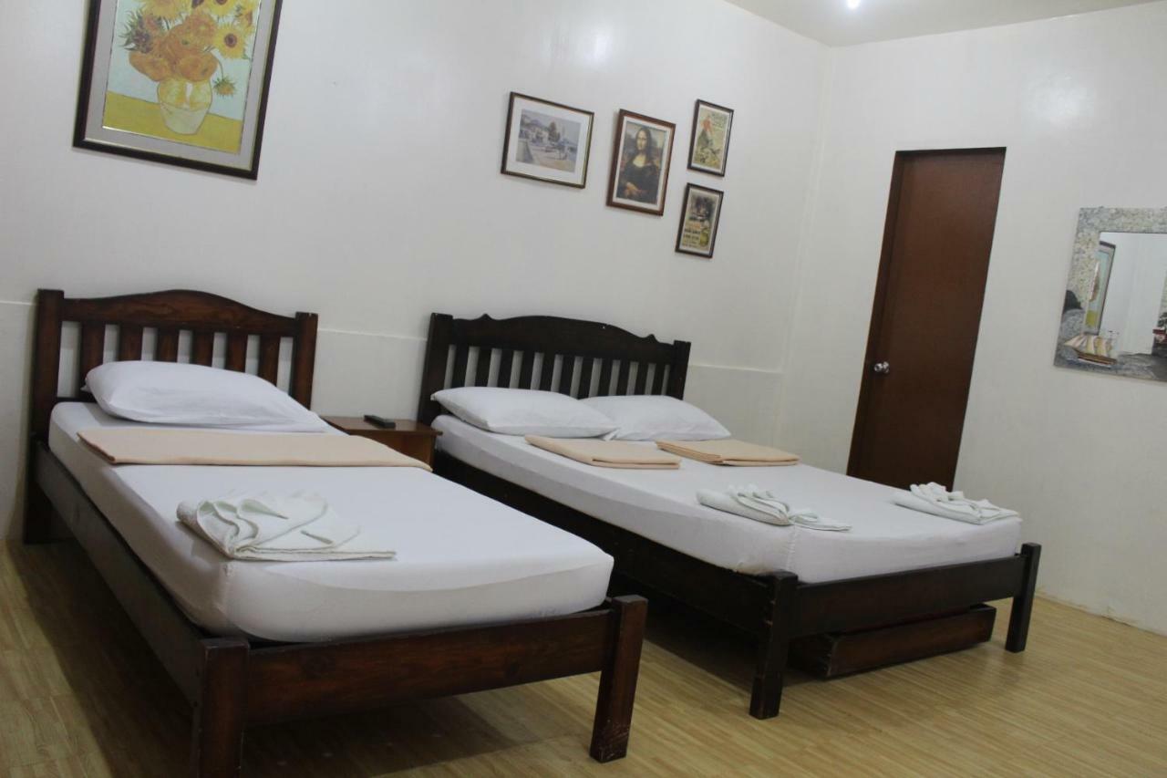 Coron Town Traveller'S Dormitory Экстерьер фото
