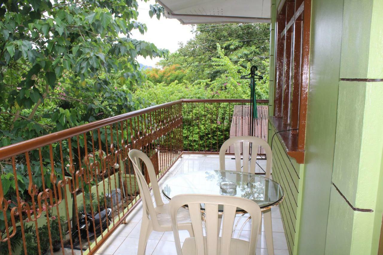 Coron Town Traveller'S Dormitory Экстерьер фото
