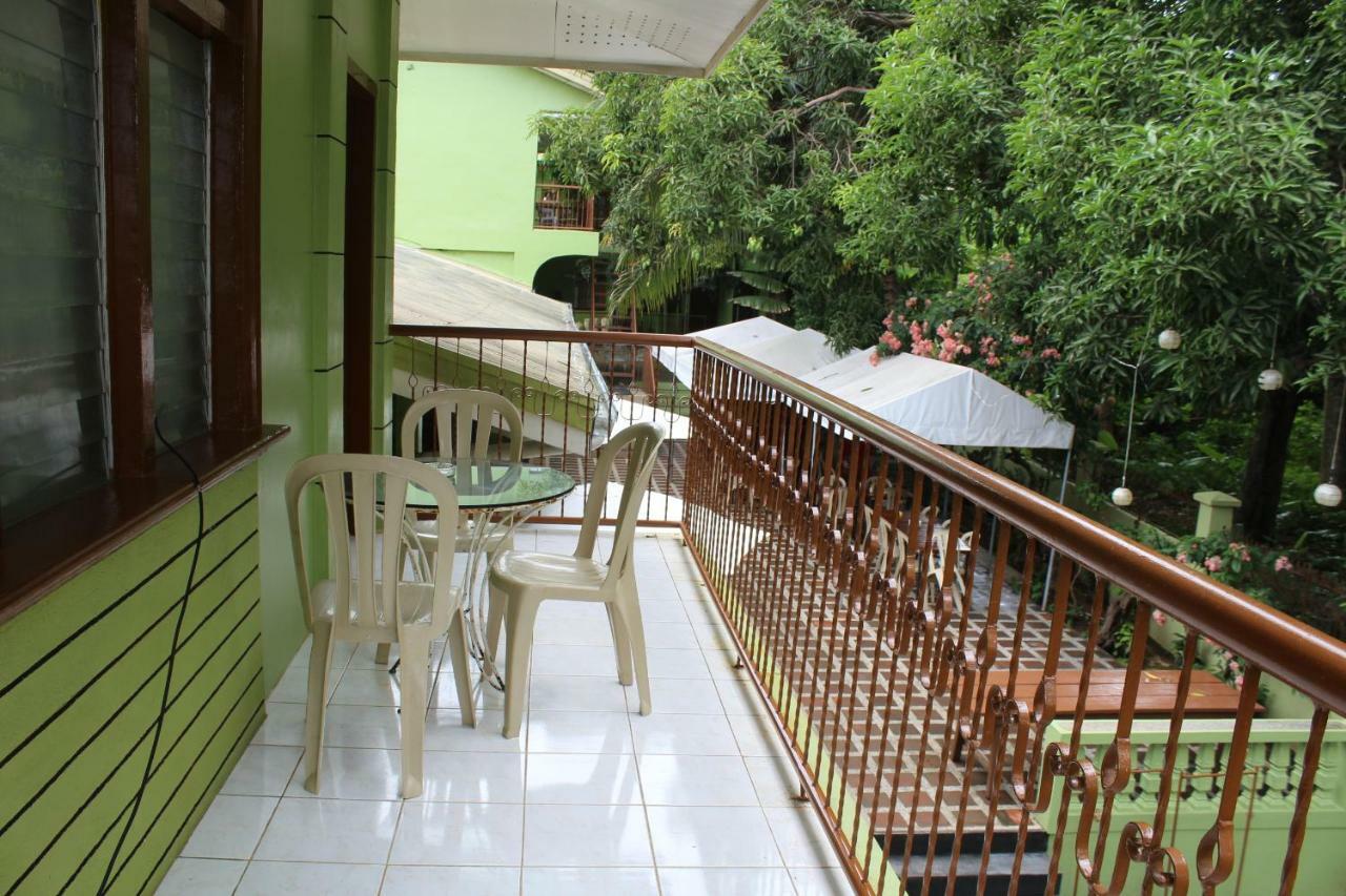 Coron Town Traveller'S Dormitory Экстерьер фото