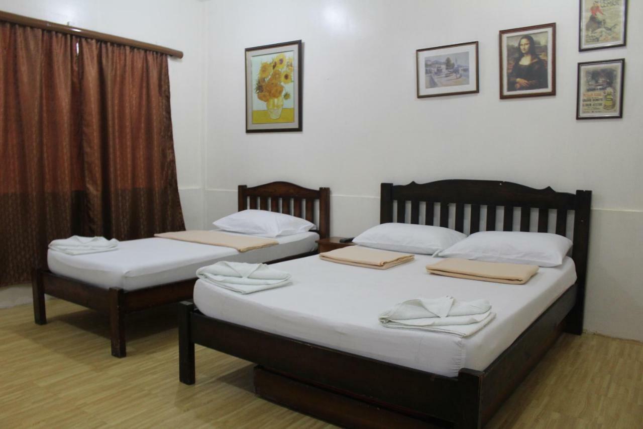 Coron Town Traveller'S Dormitory Экстерьер фото