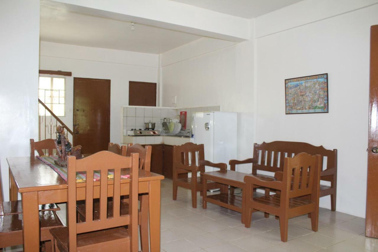 Coron Town Traveller'S Dormitory Экстерьер фото