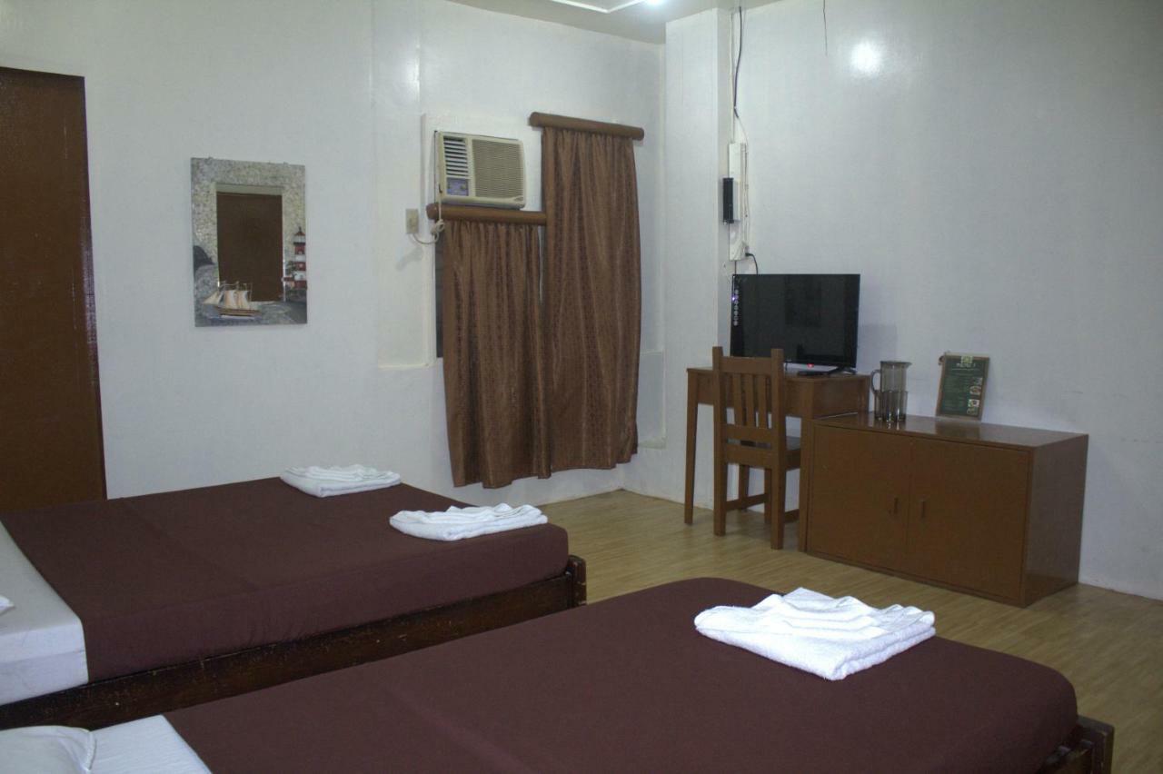 Coron Town Traveller'S Dormitory Экстерьер фото