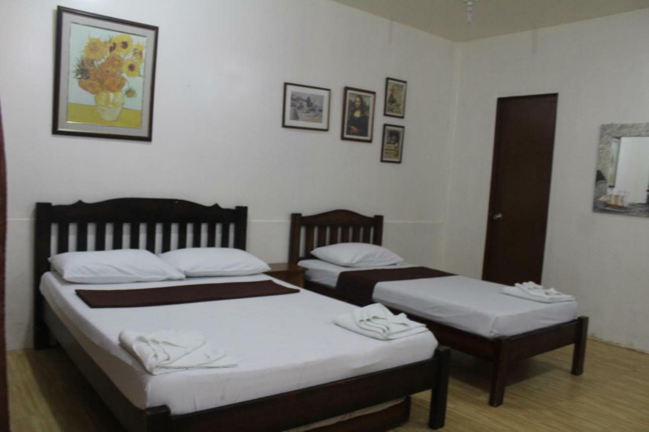 Coron Town Traveller'S Dormitory Экстерьер фото