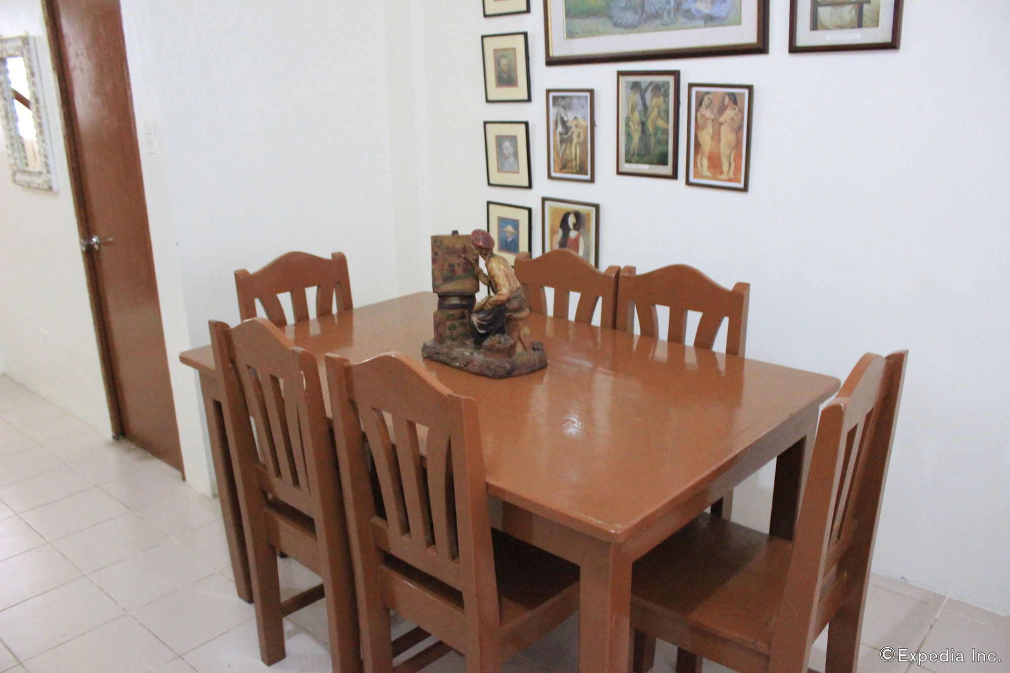 Coron Town Traveller'S Dormitory Экстерьер фото
